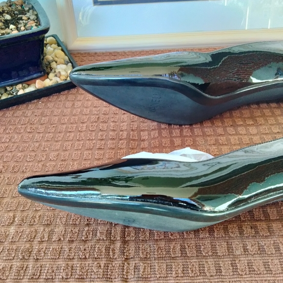 Women's Vaneli "Tracie" Black Patent Leather Pumps. Size 7W. Brand New In Box. - Picture 6 of 7